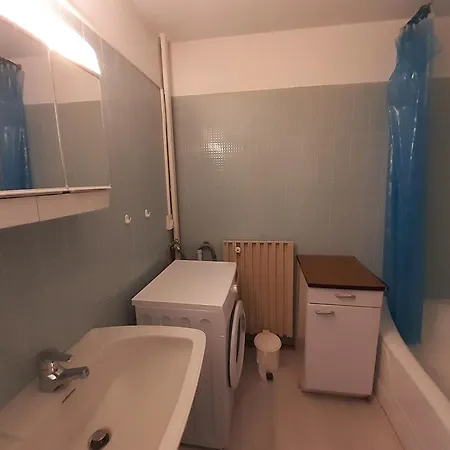 Aux Pieds Avec Parking - Fr-1-514-33 Apartamento