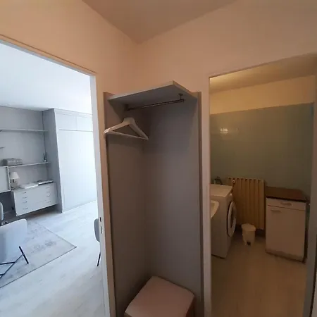 Apartment Aux Pieds Avec Parking - Fr-1-514-33 *