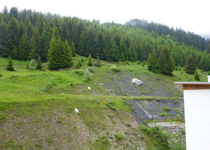 Aux Pieds Avec Parking - Fr-1-514-33 *